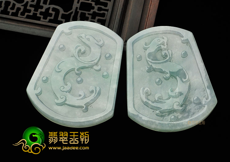 糯冰种晴水缅甸翡翠A货仿古龙凤挂件(一对)