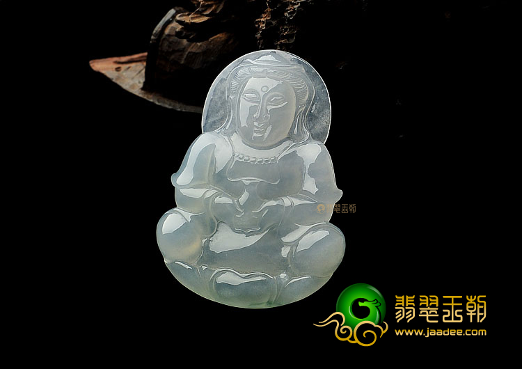 糯冰种略飘花缅甸翡翠A货观音挂件