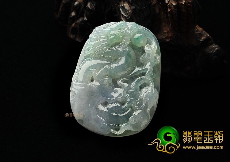 冰种淡紫罗兰略飘花缅甸翡翠A货龙牌挂件