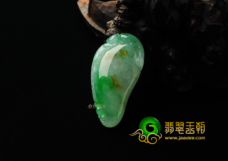 糯冰种飘翠缅甸翡翠A货福瓜挂件