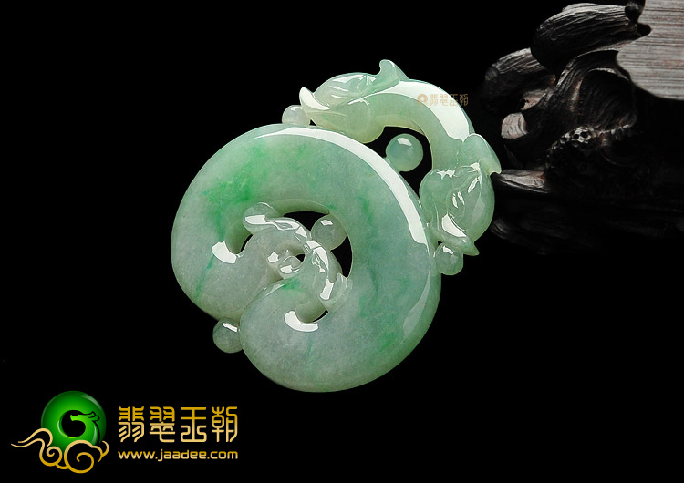 糯冰种飘翠缅甸翡翠A货龙凤牌挂件
