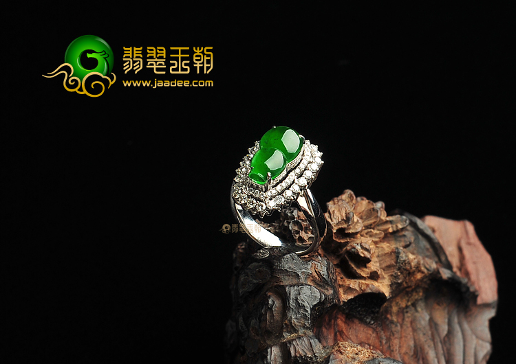 冰种阳绿缅甸翡翠A货镶白金葫芦戒指(真钻)