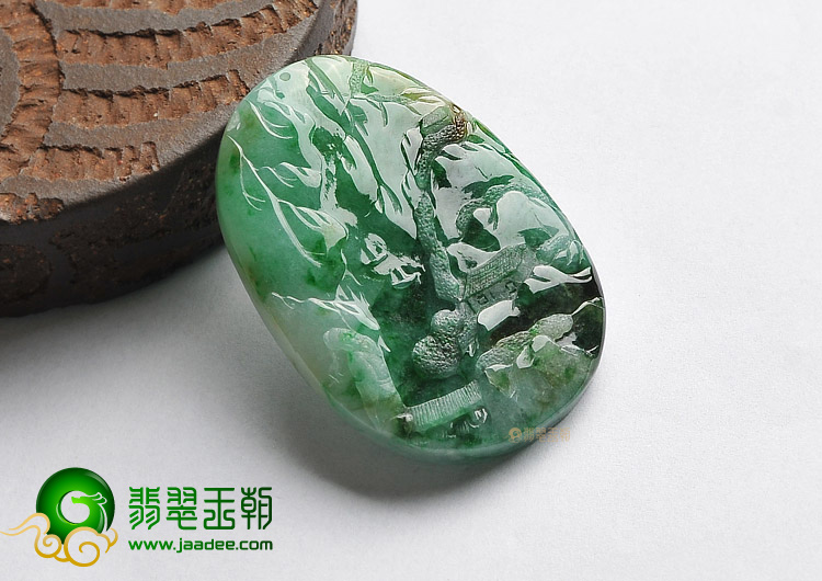 糯冰种淡三彩缅甸翡翠A货山水牌挂件