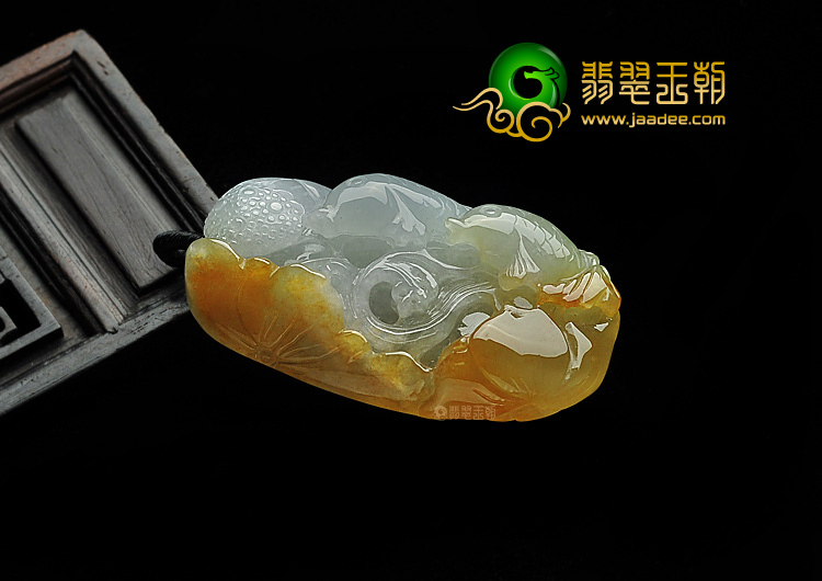 冰种黄翡缅甸翡翠A货年年有余挂件