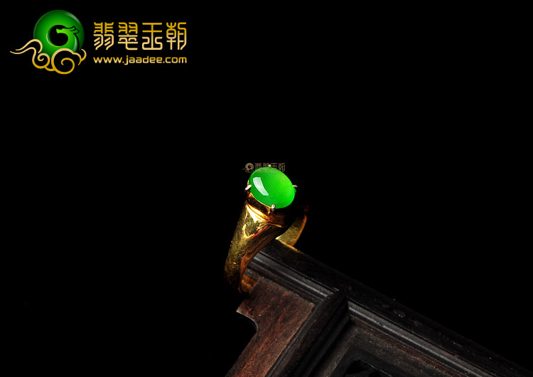 冰种阳绿缅甸翡翠A货戒面