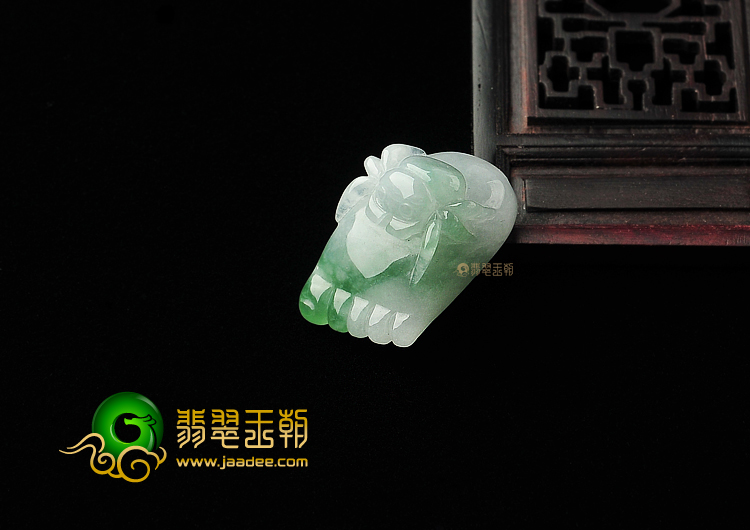 糯冰种飘花缅甸翡翠A货知足常乐挂件