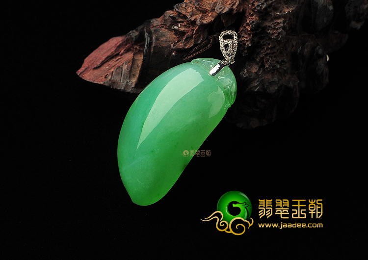 糯冰种苹果绿缅甸翡翠A货福瓜挂件