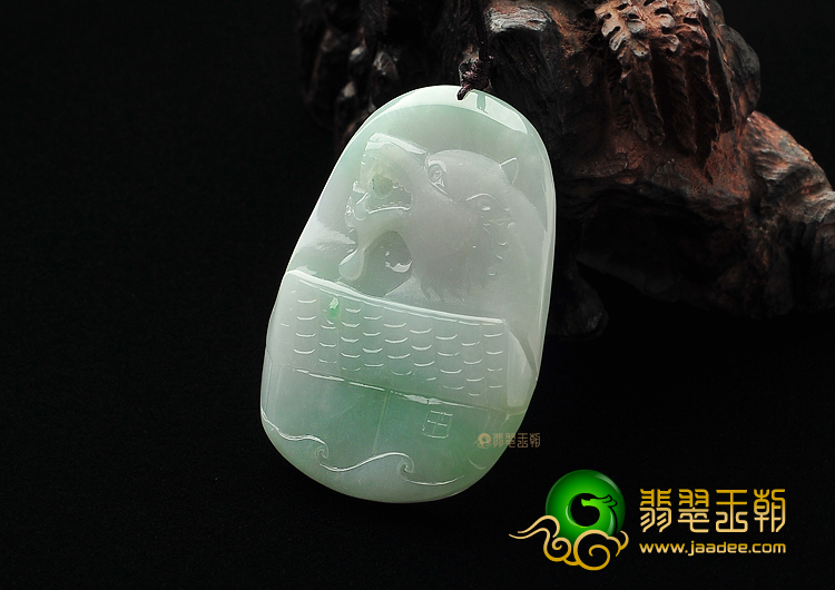 糯冰种晴水缅甸翡翠A货狼头挂件