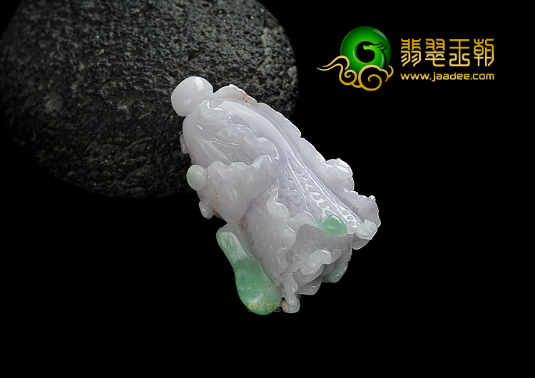 糯冰种春带彩缅甸翡翠A货白菜挂件