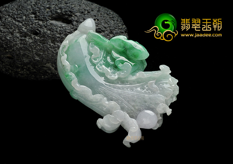 糯冰种春带彩缅甸翡翠A货白菜挂件/手玩件