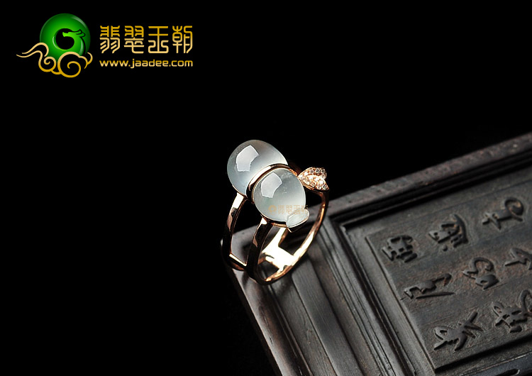 冰玻种淡晴水缅甸翡翠A货镶玫瑰金葫芦戒指(真钻)