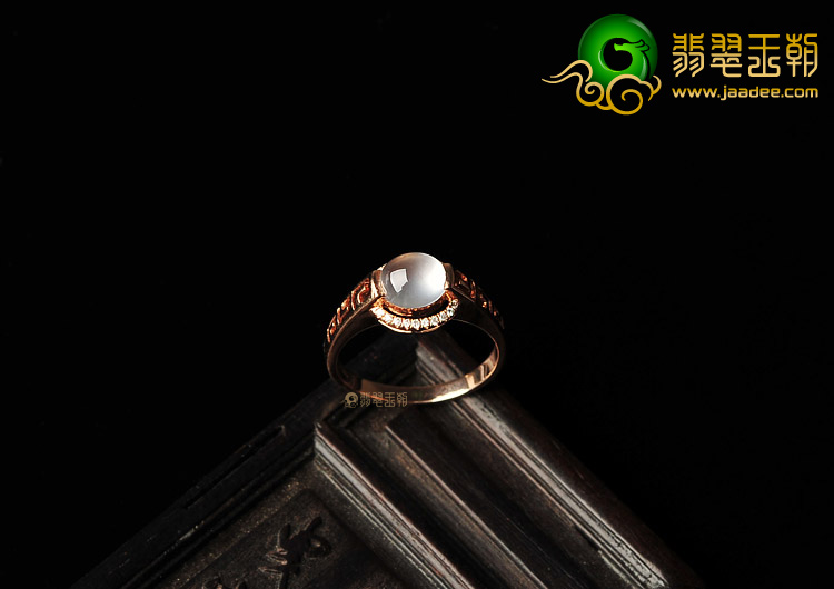 玻璃种无色缅甸翡翠A货镶玫瑰金戒指(真钻)
