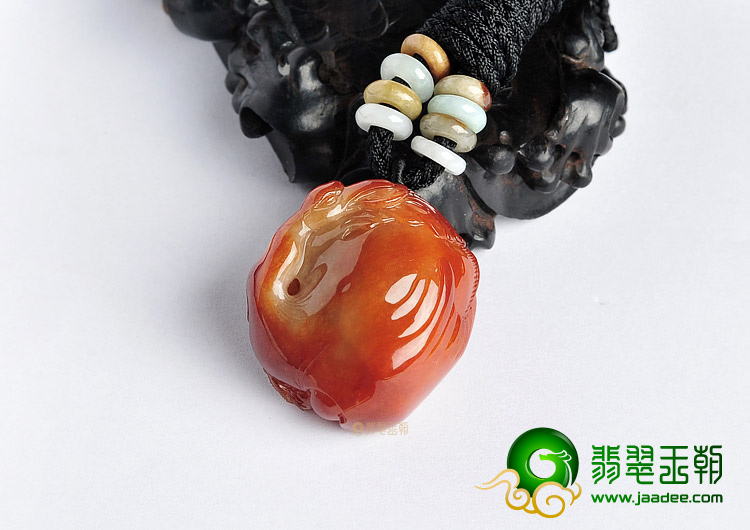 糯冰种红翡缅甸翡翠A货天鹅挂件