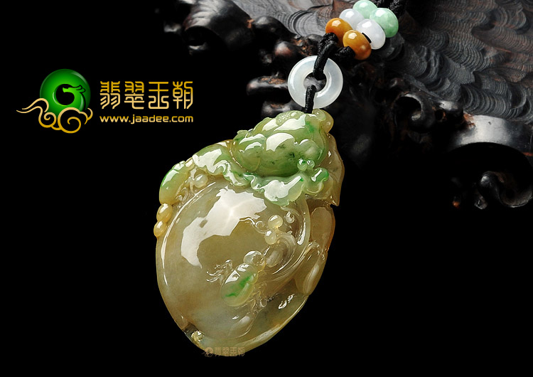（超值推荐）糯冰种黄加绿缅甸翡翠A货富甲天下挂件