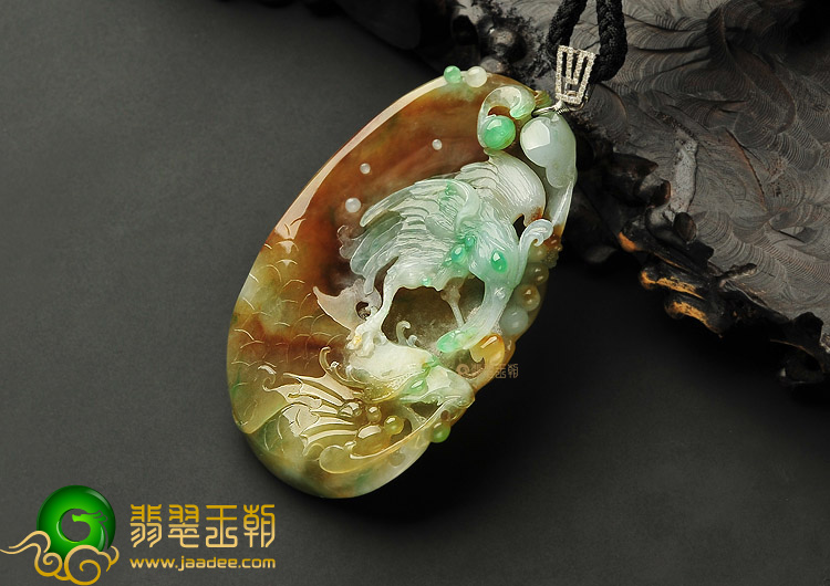 （超值推荐）糯冰种三彩缅甸翡翠A货翠鸟挂件