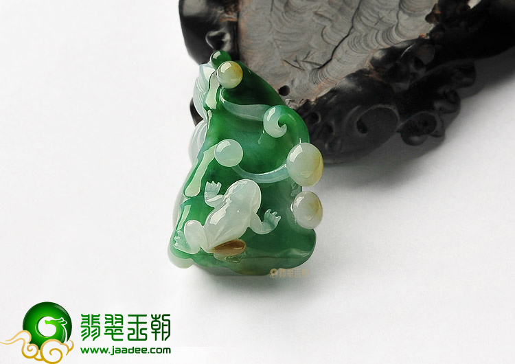 冰种三彩缅甸翡翠A货和和美美挂件