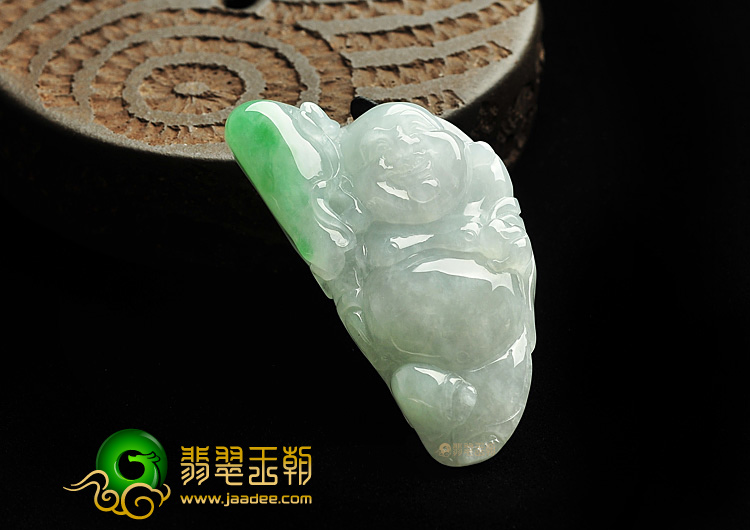 糯冰种飘翠玉佛挂件