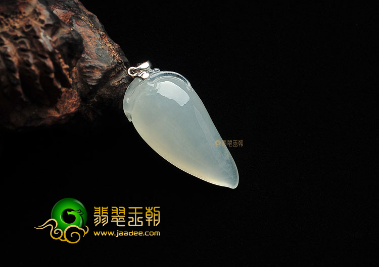 冰种淡晴水福瓜挂件