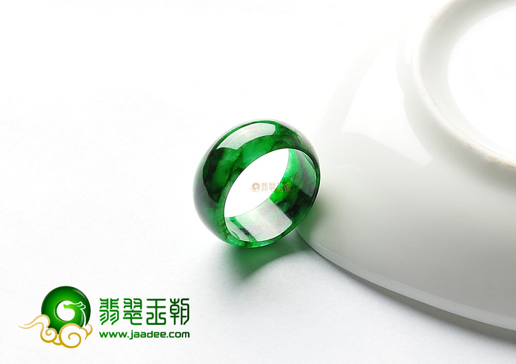 糯冰种癣加绿指环