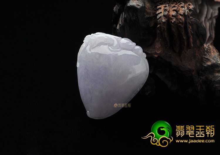 糯冰种紫罗兰寿桃挂件