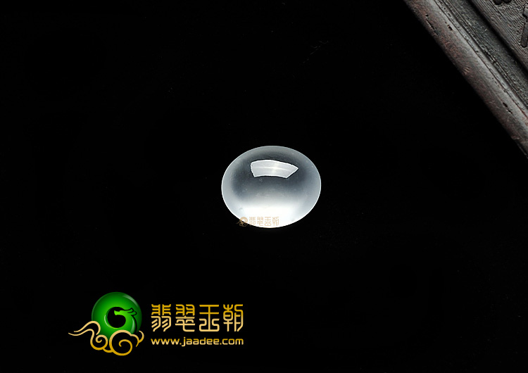 玻璃种强莹光无色戒面