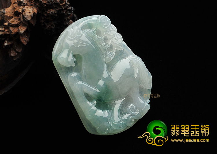 冰种略飘花马上有钱挂件