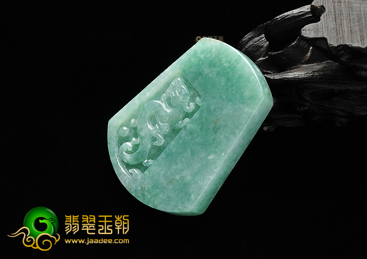 糯冰种豆色仿古龙凤挂件