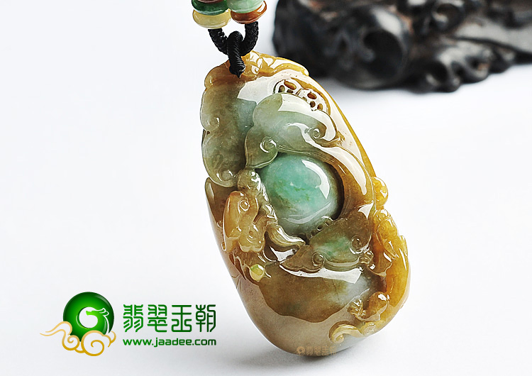 糯冰种褐黄翡望子成龙挂件