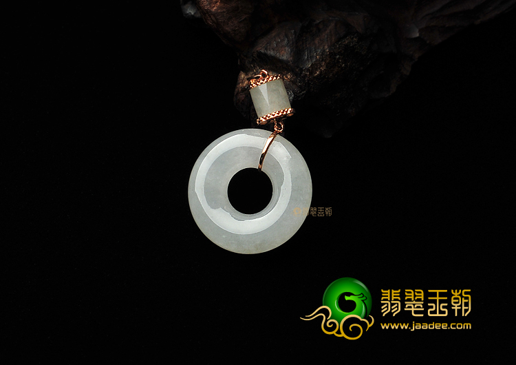 糯冰种淡晴水镶玫瑰金平安环胸坠(真钻)