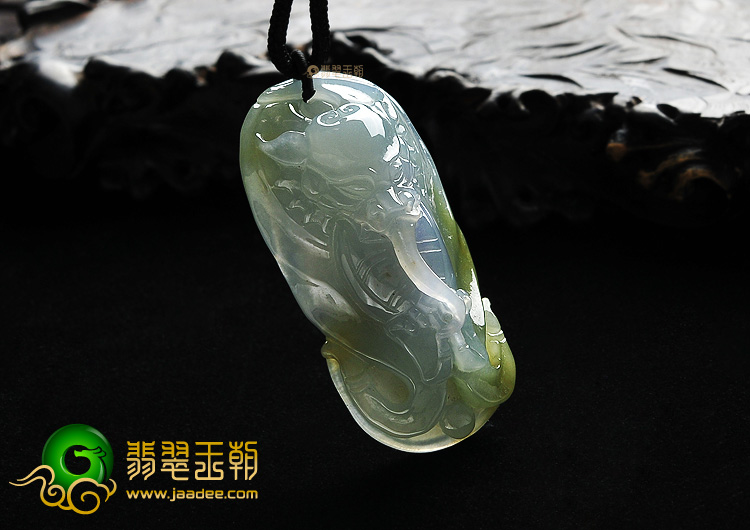 糯冰种晴水黄翡龙头挂件