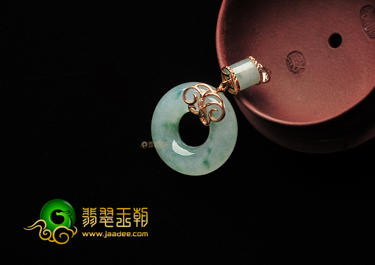 冰种飘花镶玫瑰金平安环胸坠(真钻)