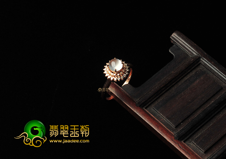 冰玻种无色镶玫瑰金戒指(真钻)