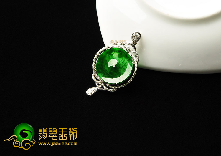 冰种浓绿镶白金平安扣胸坠(真钻)