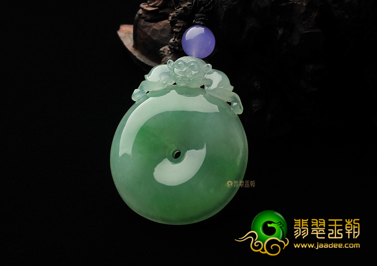 冰种略飘翠福在眼前挂件
