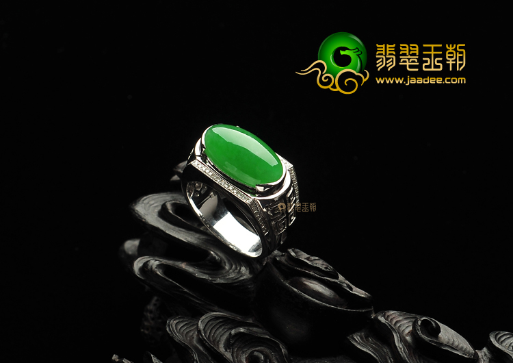 冰种阳绿镶白金戒指(真钻)