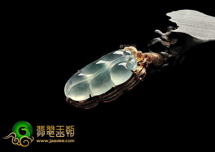 冰玻种飘花镶玫瑰金金枝玉叶胸坠(真钻)