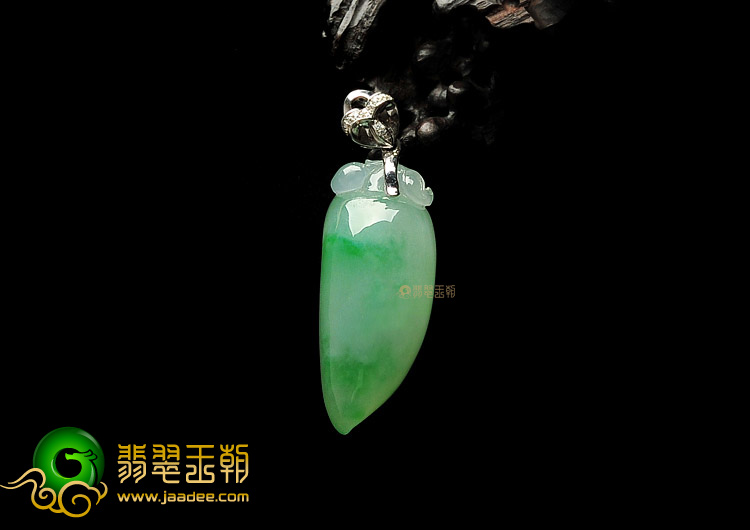 冰种飘翠福瓜挂件