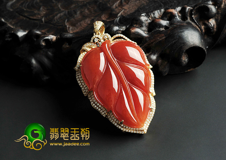 冰种红翡镶玫瑰金金枝玉叶胸坠(真钻)