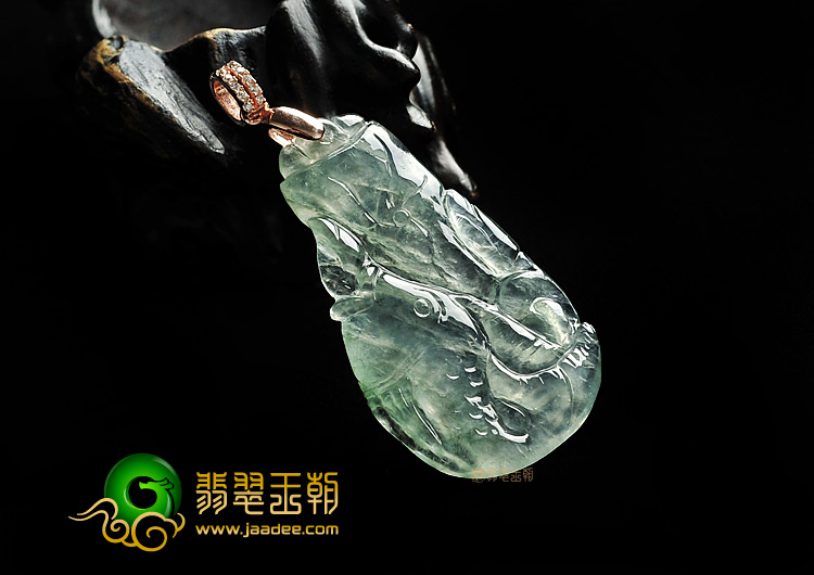 冰玻种晴水年年有余挂件