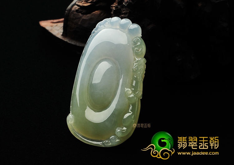 糯冰种晴水略带黄翡福在眼前挂件