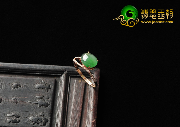冰种晴水镶玫瑰金戒指(真钻)