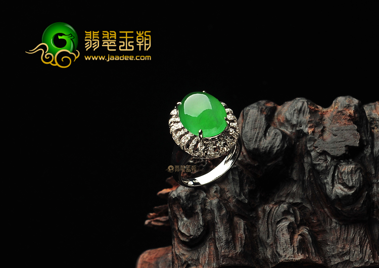 冰种阳绿镶白金戒指(真钻)