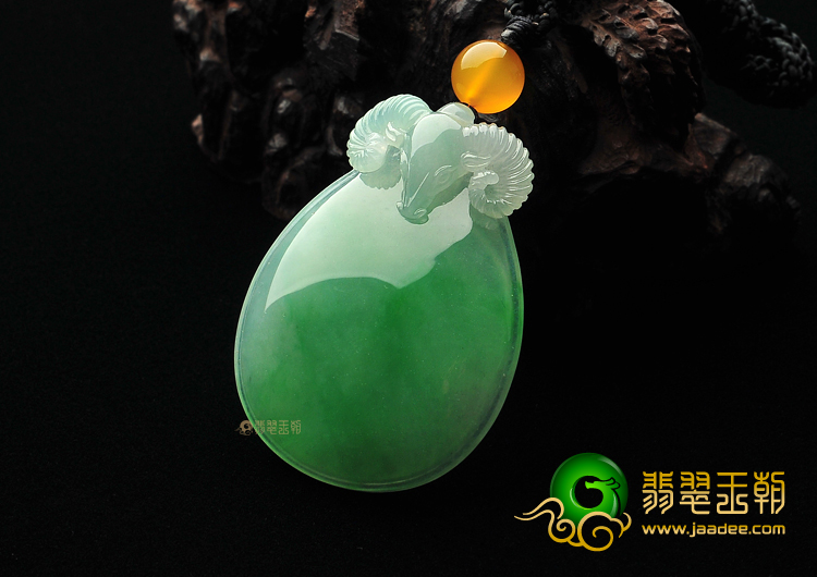 (超值推荐)冰种翠色灵牛有福挂件