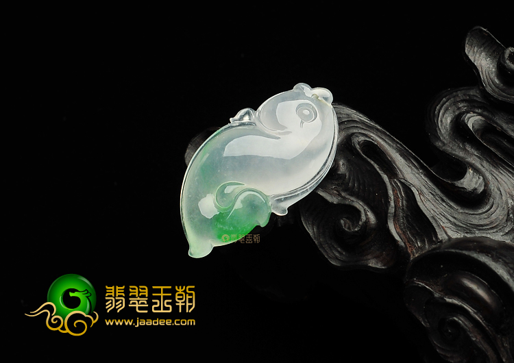 冰种飘翠年年有余挂件