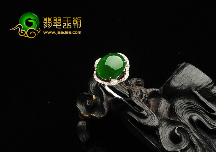 冰种阳绿镶白金戒指（真钻）
