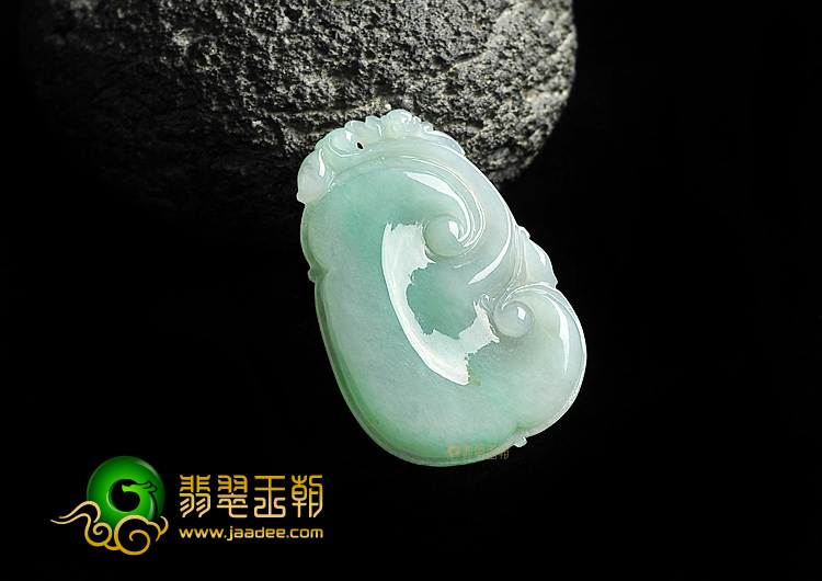 冰种飘翠如意挂件