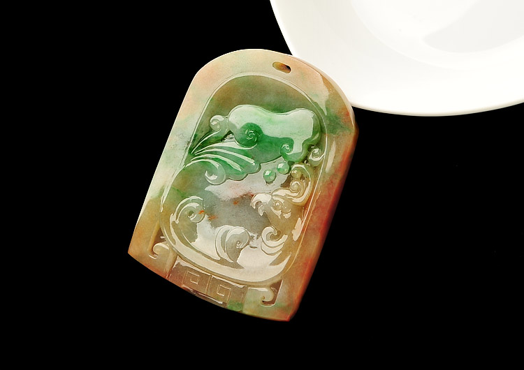 糯冰种黄加绿饕餮挂件