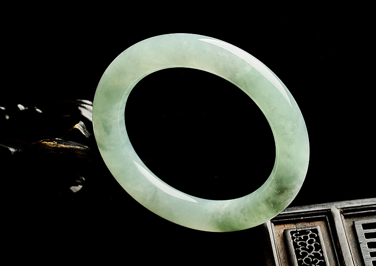 糯冰种晴水圆条手镯（54.8mm）