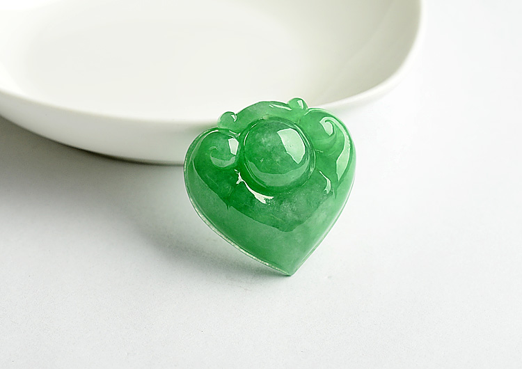 糯冰种翠色如意挂件