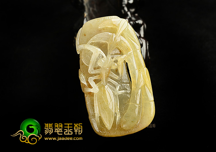 糯冰种黄翡螳螂挂件